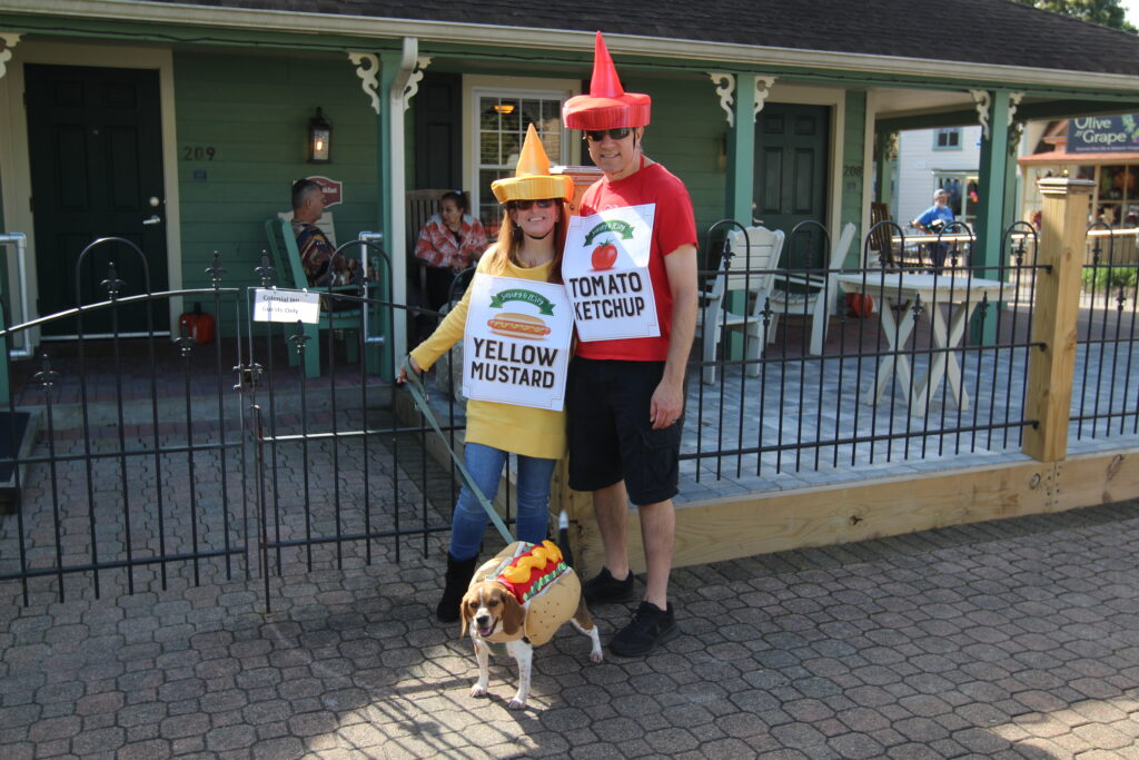 Pet Parade in Historic Smithville